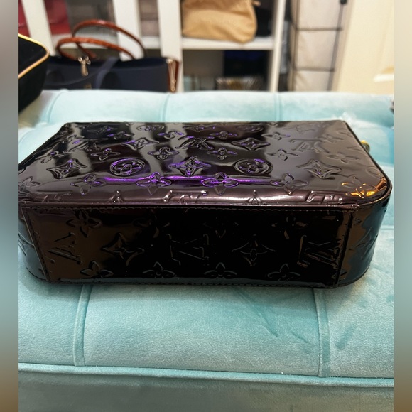 Authentic Louis Vuitton Rodeo Drive Handbag Monogram Vernis in burgundy - Picture 6 of 6